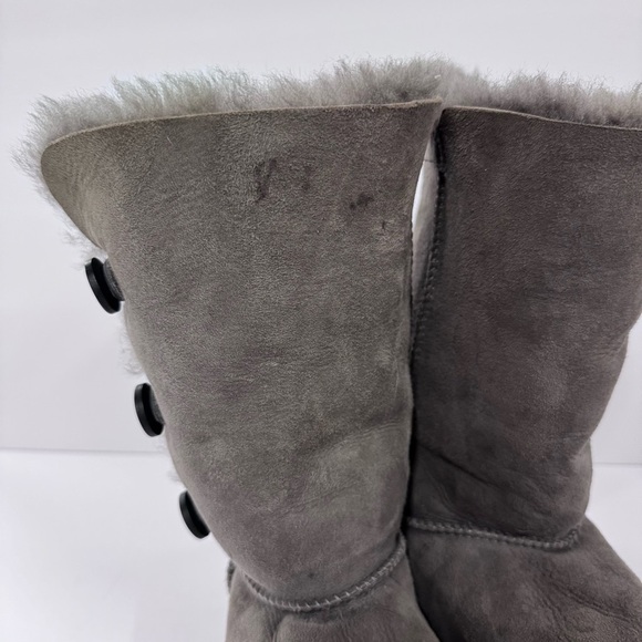 UGG Youth Bailey Button down Boot - Picture 5 of 8